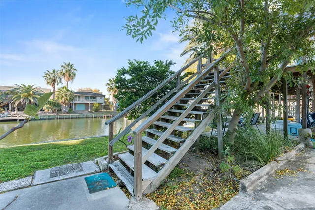 $350,000 | 775 Marlin Street, Bayou Vista, TX 77563