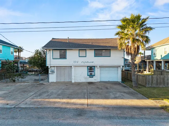 $350,000 | 775 Marlin Street, Bayou Vista, TX 77563