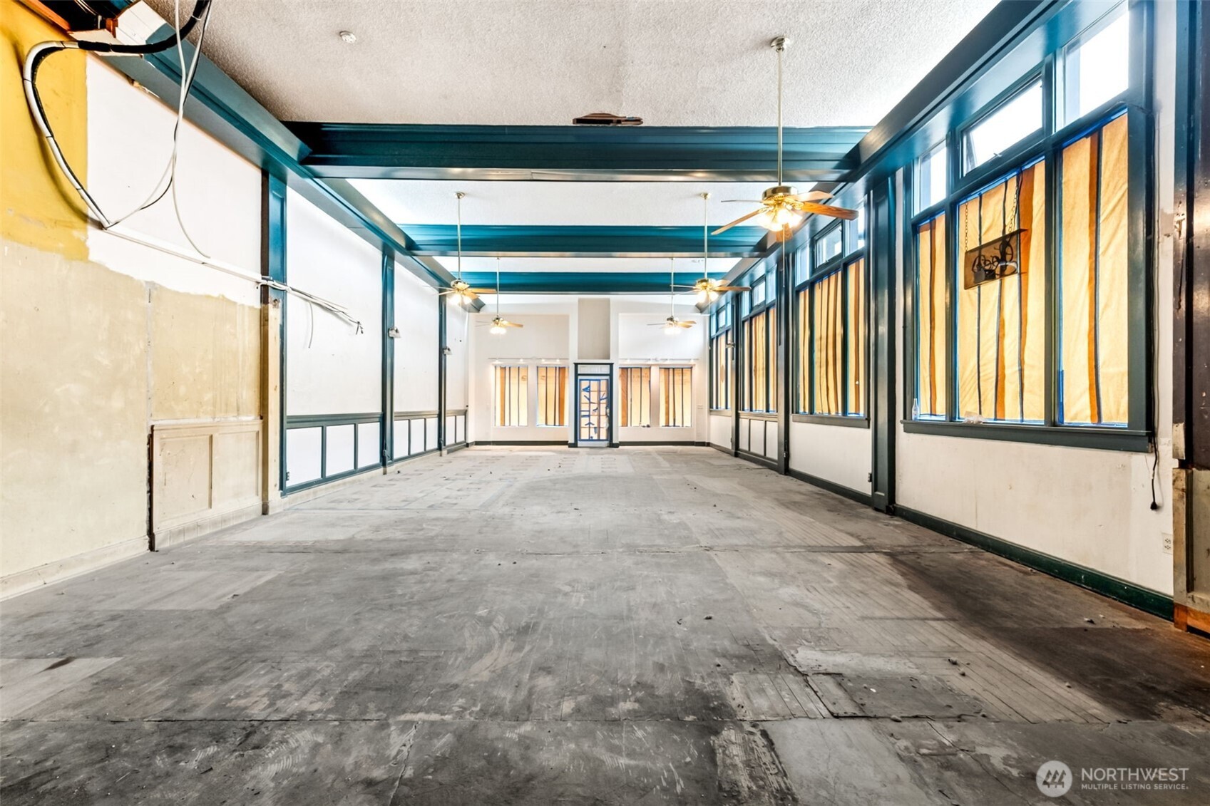 1602 Cole Street Enumclaw, WA 98022 - Photo 2 of 8 a view of entryway