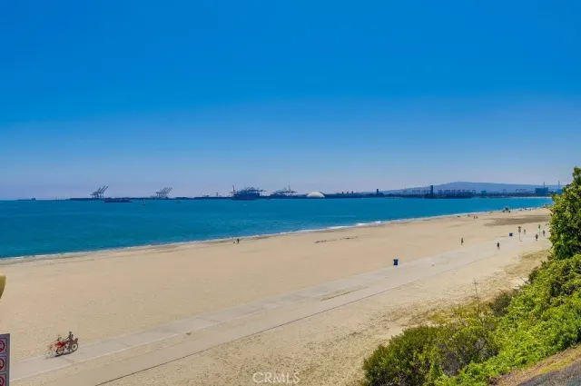 $1,060,000 | 2999 East Ocean Boulevard, Long Beach, CA 90803