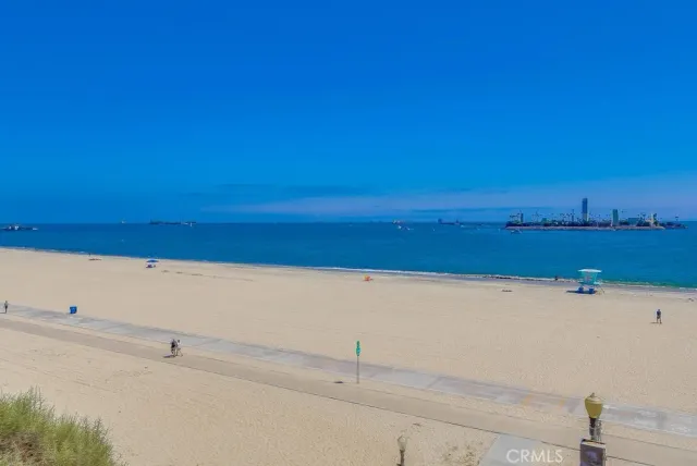 $1,060,000 | 2999 East Ocean Boulevard, Long Beach, CA 90803