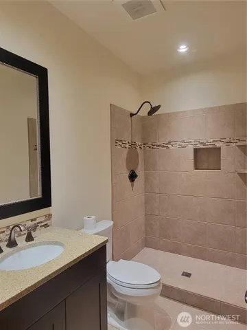 $3,900 | 1945 Southeast Van Skiver Road, Port Orchard, WA 98367