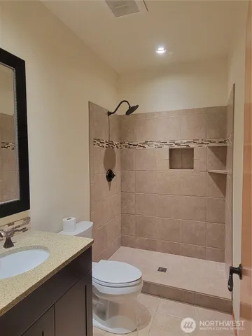 $3,900 | 1945 Southeast Van Skiver Road, Port Orchard, WA 98367