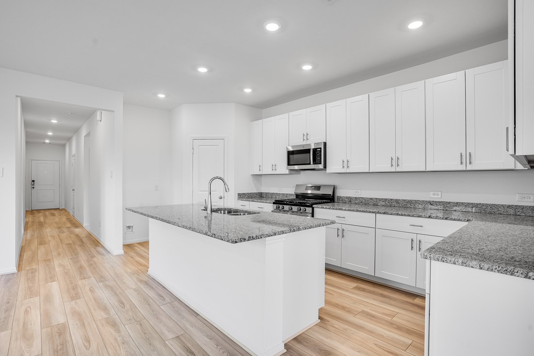 21906 Longhorn Rdg Drive Hockley, TX 77447 - Photo 3 of 26 21906 Longhorn Ridge Drive ~ Ready Now