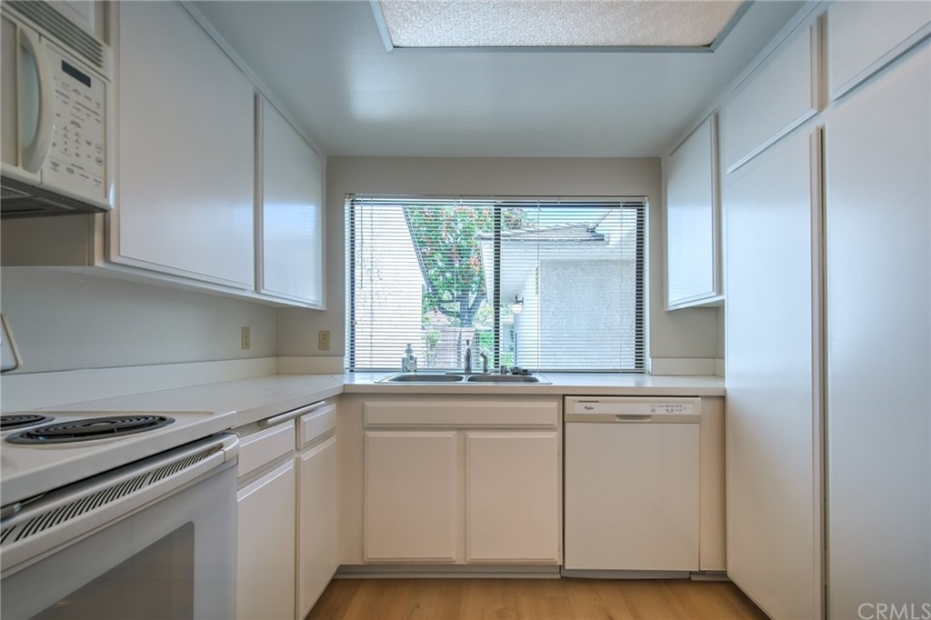 17284 Citron Irvine, CA 92612 - Photo 13 of 69