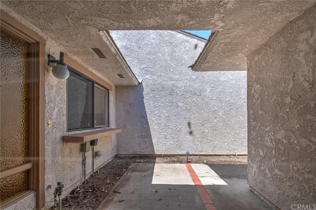 17284 Citron Irvine, CA 92612 - Photo 6 of 69