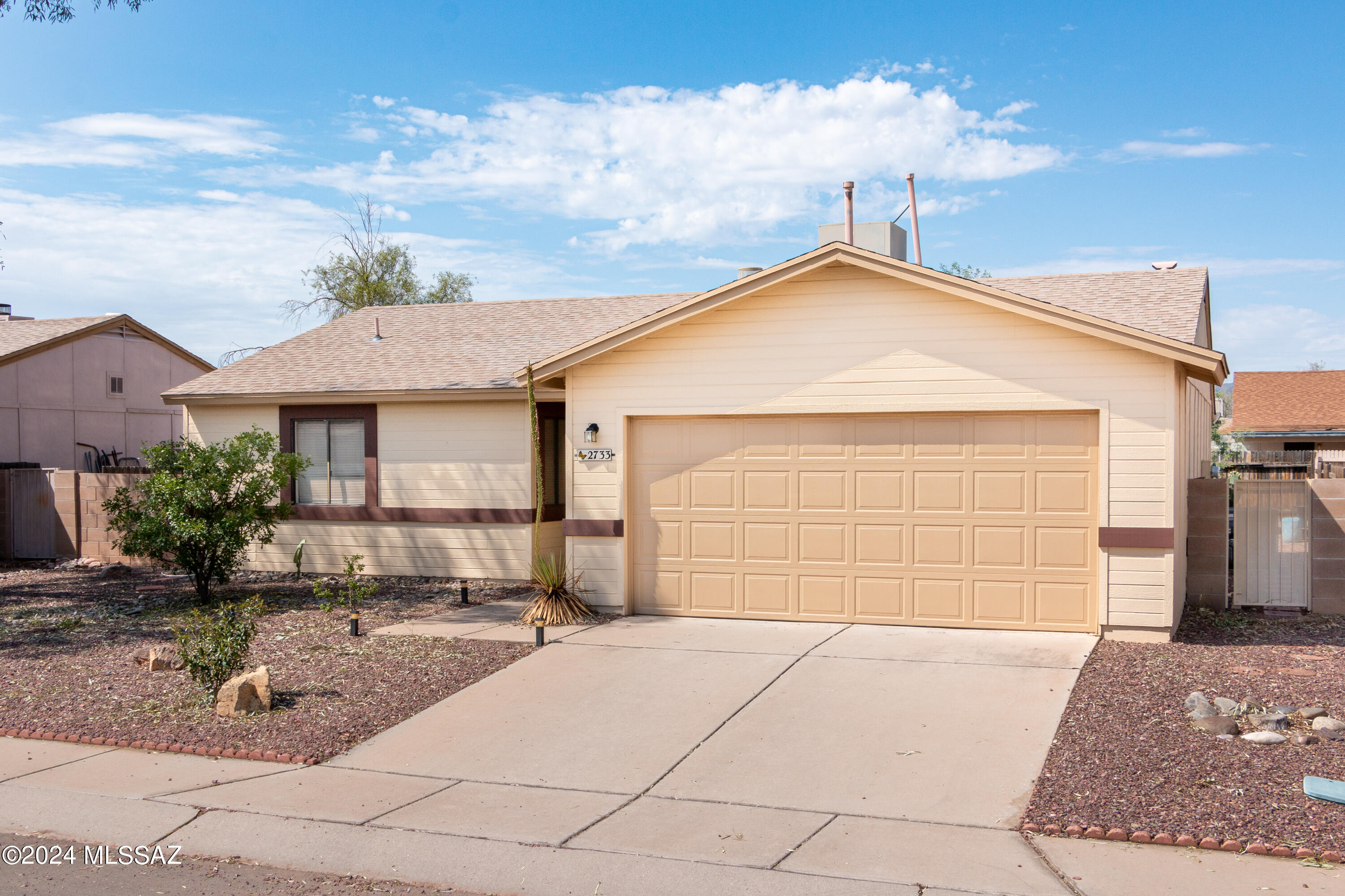 2733 West Firebrook Road Tucson, AZ 85741 - Photo 3 of 42
