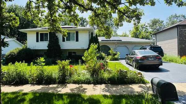 $639,000 | 3220 Saratoga Avenue, Downers Grove, IL 60515