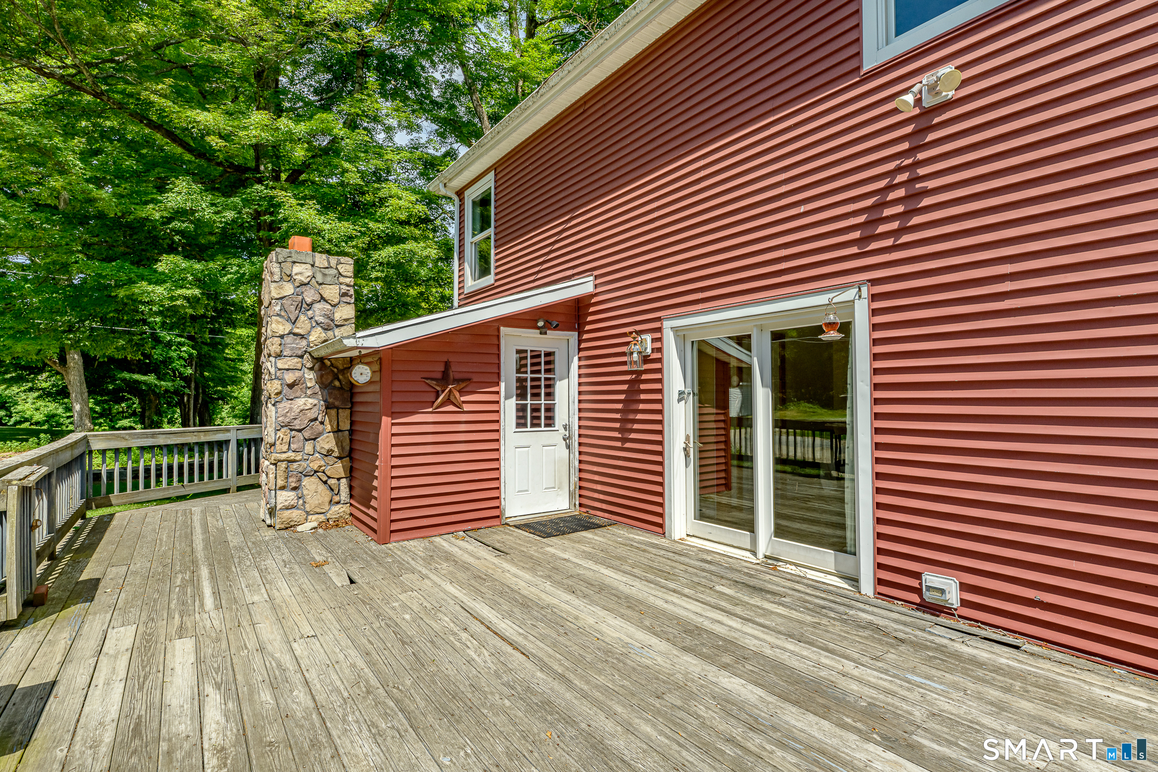 21 Duffy Road Pomfret, CT 06259 - Photo 4 of 40