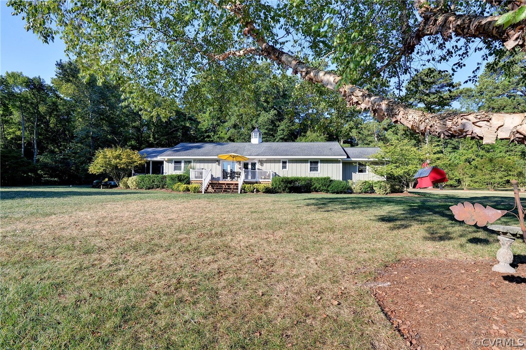 1020 Pine Hall Road Mathews, VA 23109 - Photo 24 of 49 a front view of house with garden