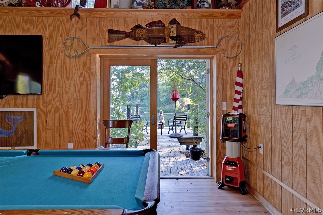 1020 Pine Hall Road Mathews, VA 23109 - Photo 42 of 49 a view of an entryway