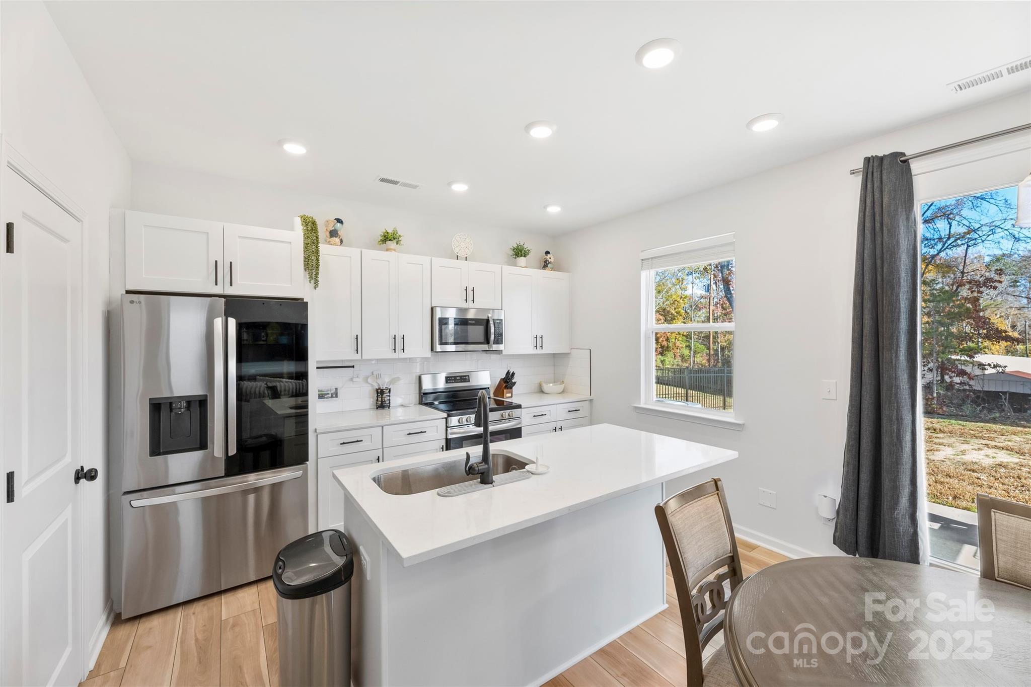 145 Baucom Street Charlotte, NC 28216 - Photo 15 of 47