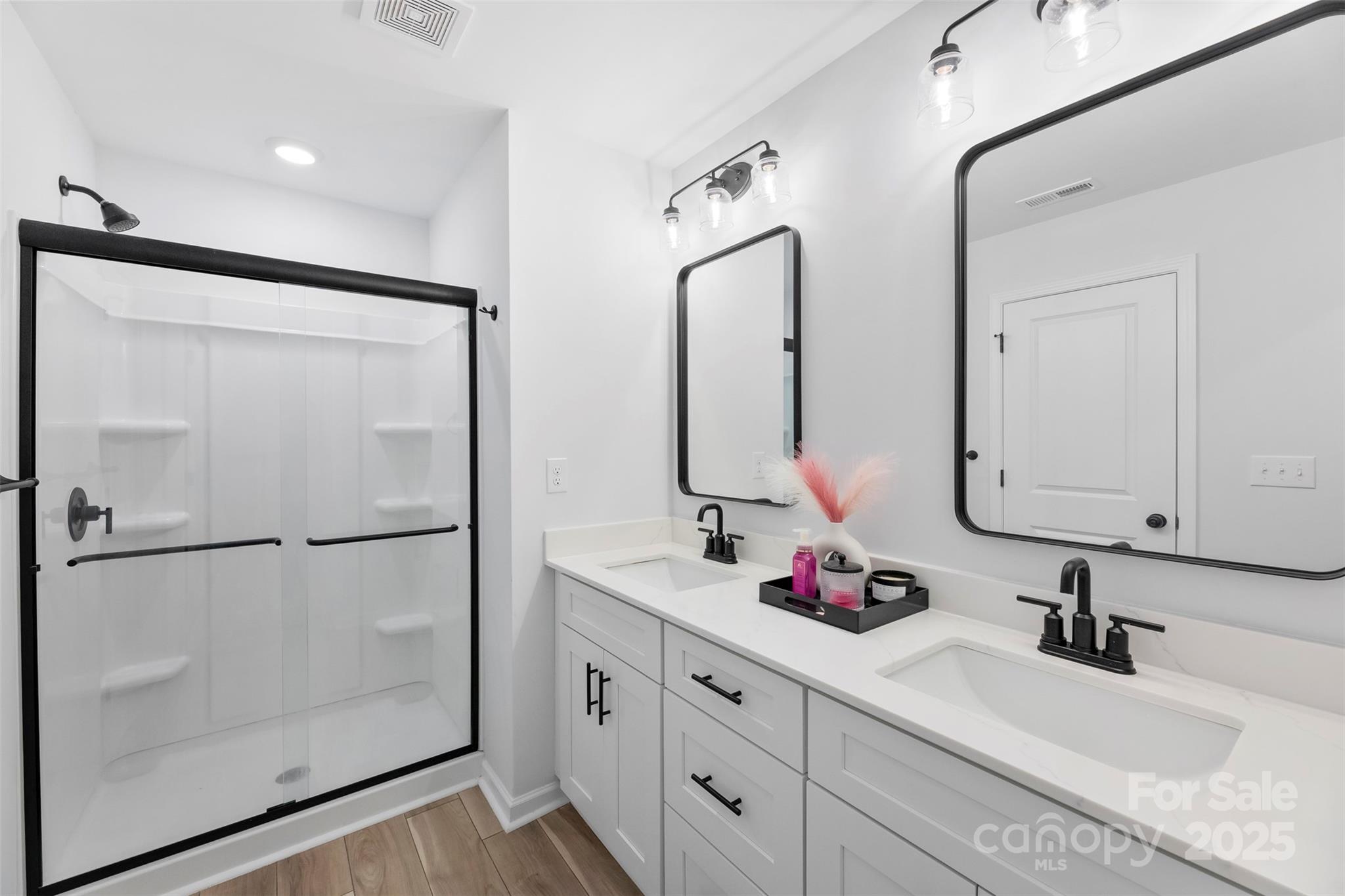 145 Baucom Street Charlotte, NC 28216 - Photo 28 of 47