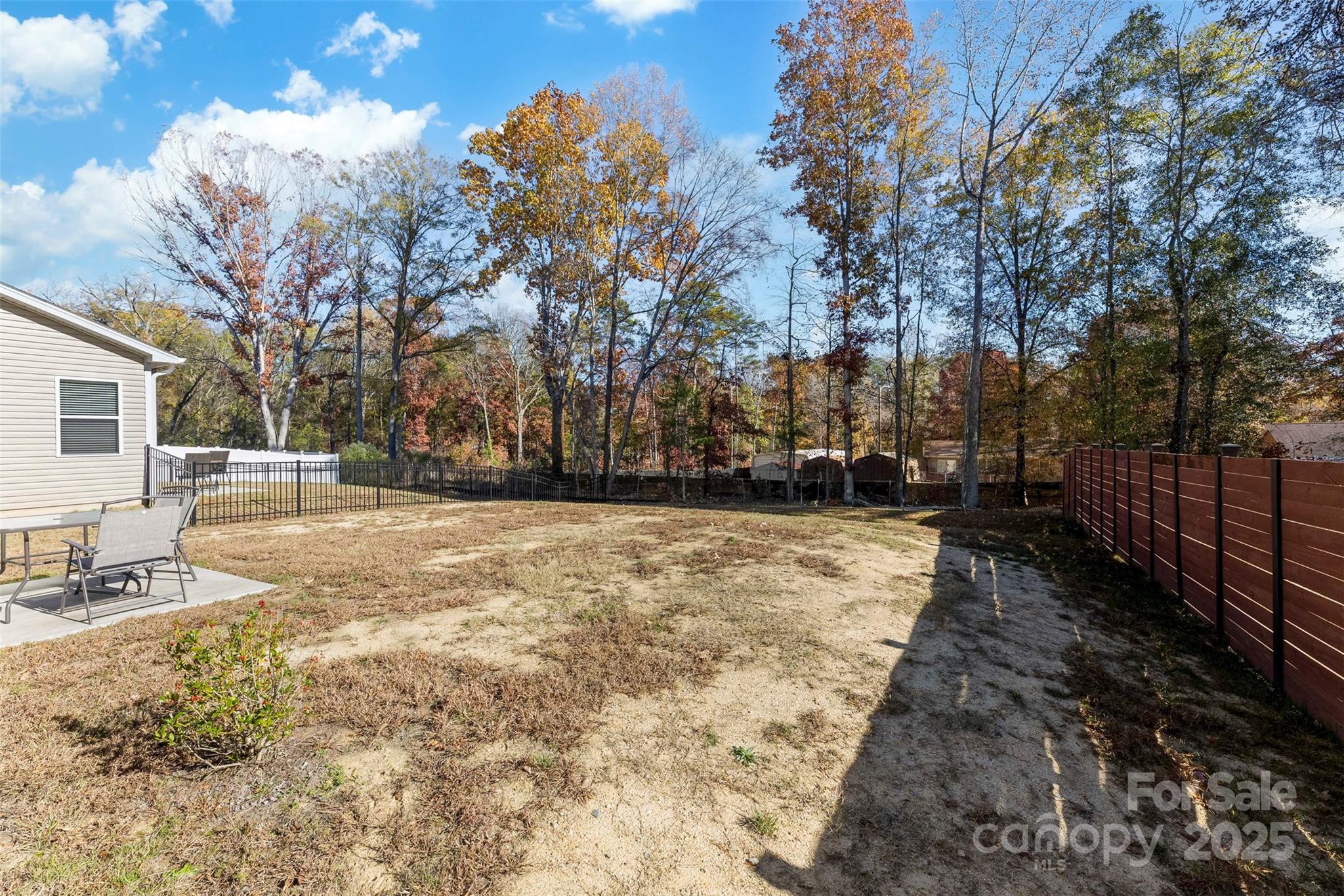 145 Baucom Street Charlotte, NC 28216 - Photo 38 of 47