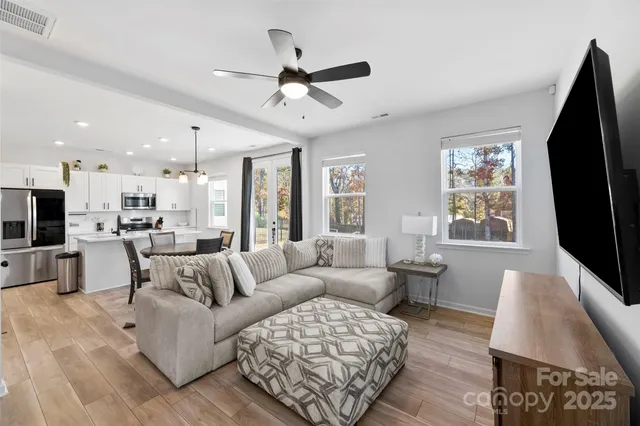 $389,000 | 145 Baucom Street, Charlotte, NC 28216