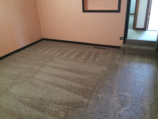 370 Dunbar Road Wauconda, IL 60084 - Photo 10 of 22 a view of a room with a hallway