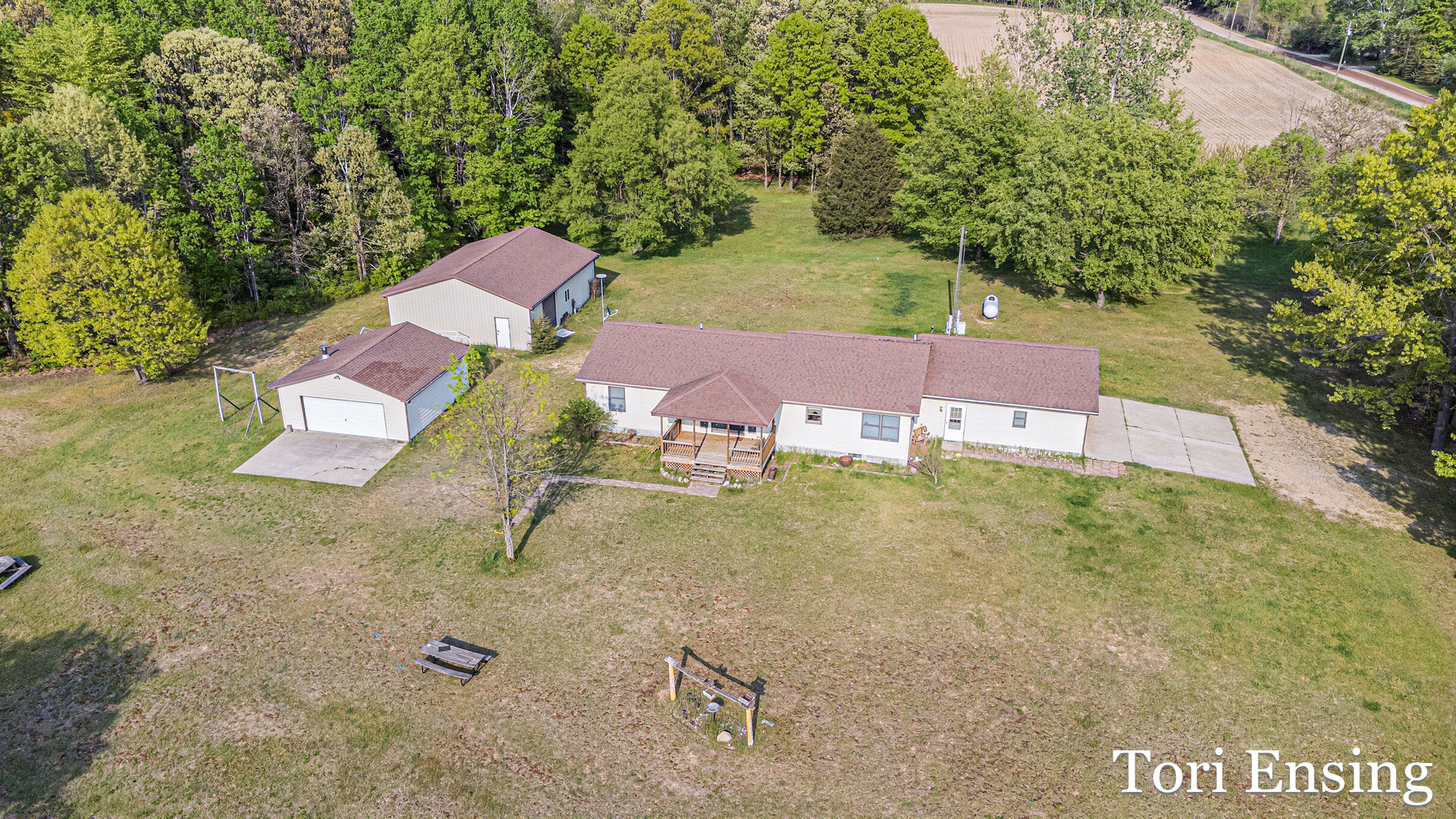 10423 East Klees Road Crystal, MI 48818 - Photo 26 of 29 DJI_0067