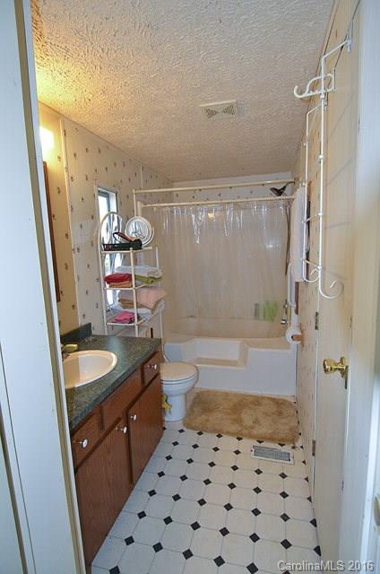 111 Crown Ridge Drive Marion, NC 28752 - Photo 12 of 19 Gallery Image 12