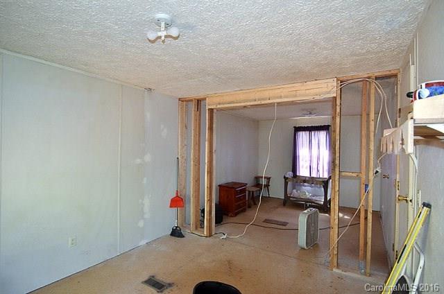 111 Crown Ridge Drive Marion, NC 28752 - Photo 3 of 19 Gallery Image 3