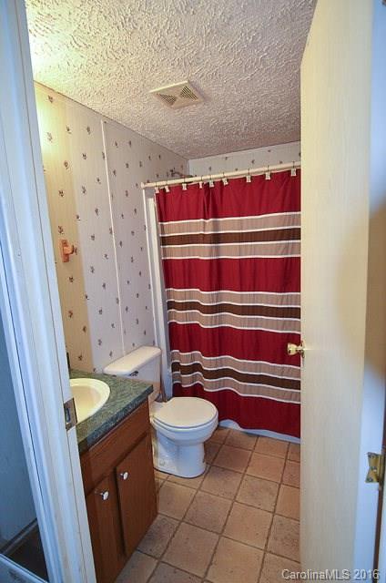 111 Crown Ridge Drive Marion, NC 28752 - Photo 5 of 19 Gallery Image 5