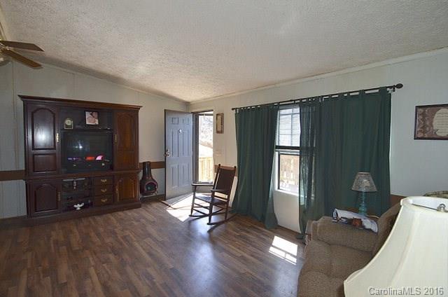 111 Crown Ridge Drive Marion, NC 28752 - Photo 10 of 19 Gallery Image 10
