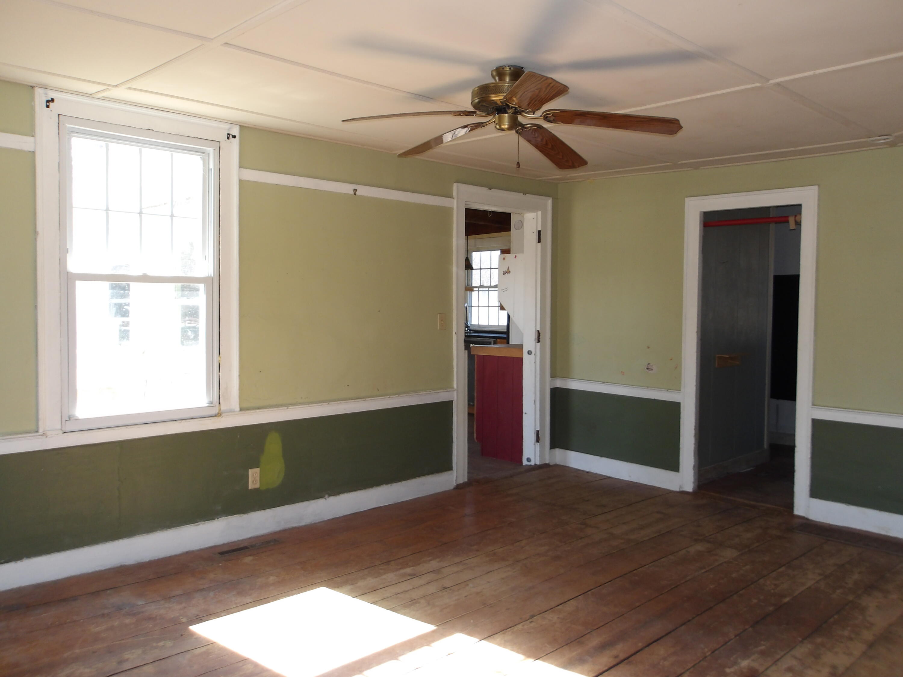 616 Old County Road Rockland, ME 04841 - Photo 11 of 51 100_3488