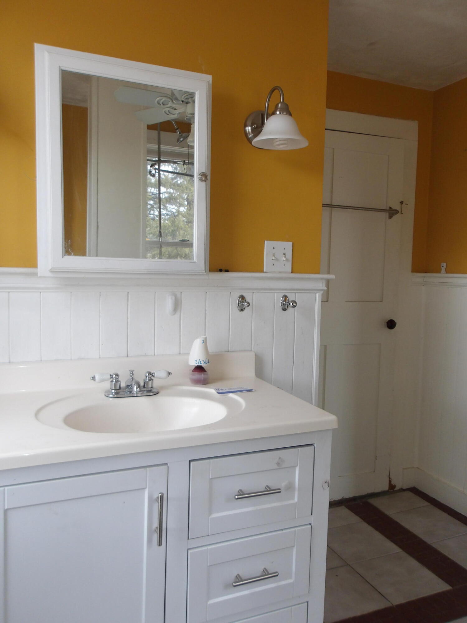 616 Old County Road Rockland, ME 04841 - Photo 25 of 43 100_3368