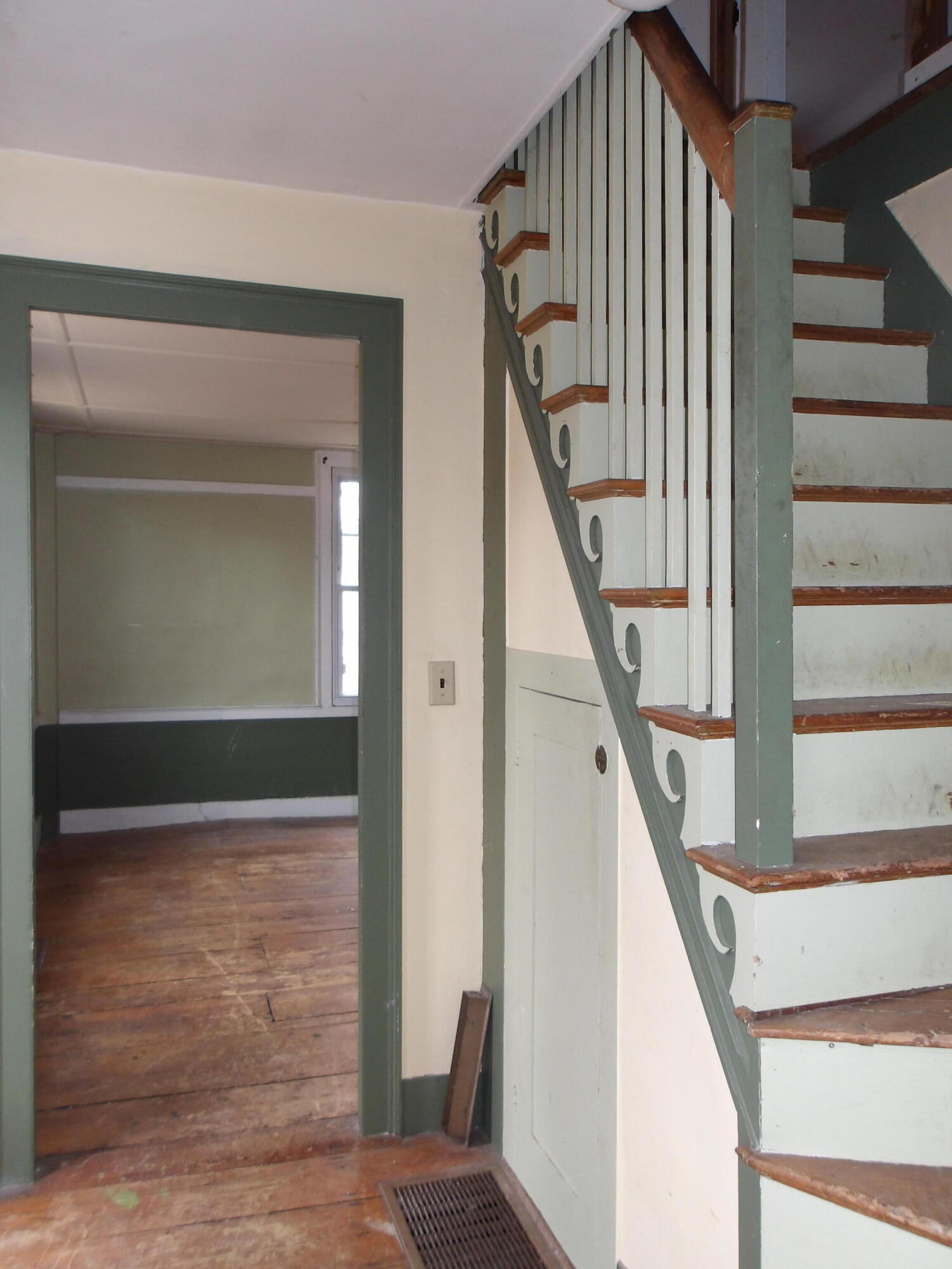616 Old County Road Rockland, ME 04841 - Photo 30 of 43 100_3373