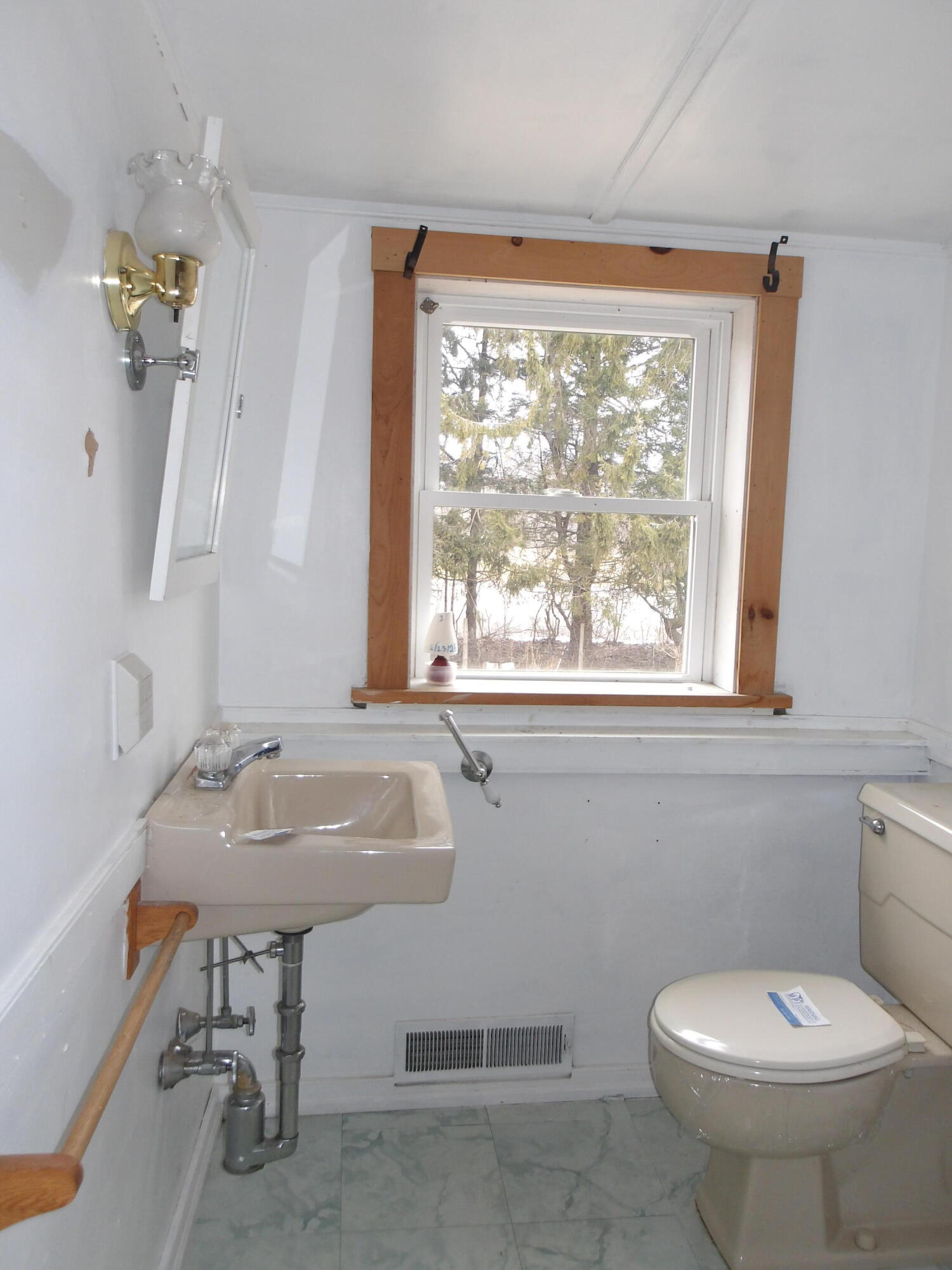 616 Old County Road Rockland, ME 04841 - Photo 41 of 43 100_3384