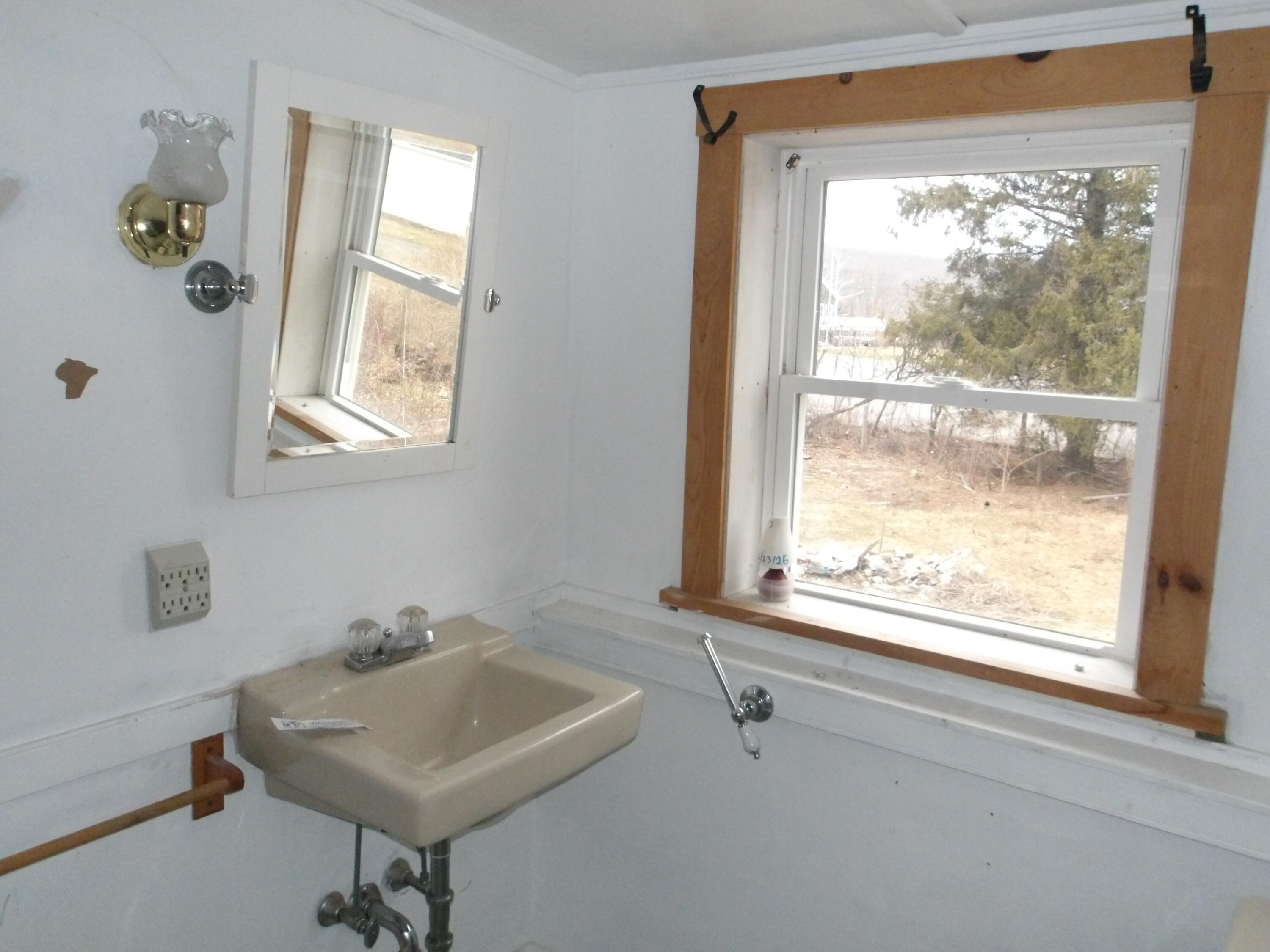 616 Old County Road Rockland, ME 04841 - Photo 42 of 43 100_3385