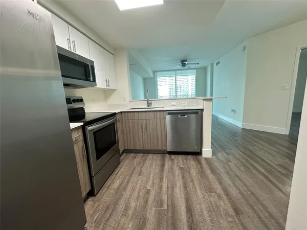$2,795 | 110 Southwest 12th Street, Unit 1603, Miami, FL 33130