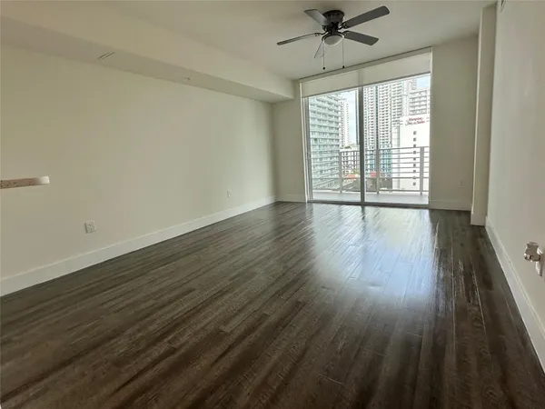$2,795 | 110 Southwest 12th Street, Unit 1603, Miami, FL 33130