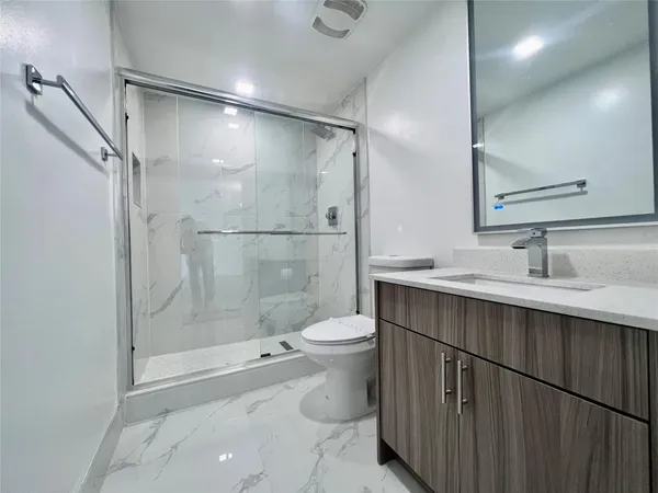 $2,795 | 110 Southwest 12th Street, Unit 1603, Miami, FL 33130
