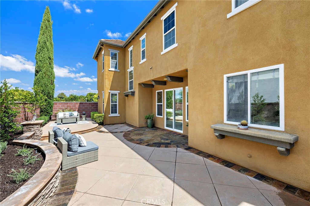 63 Tuberose Street Ladera Ranch, CA 92694 - Photo 2 of 27 Gallery Image 2