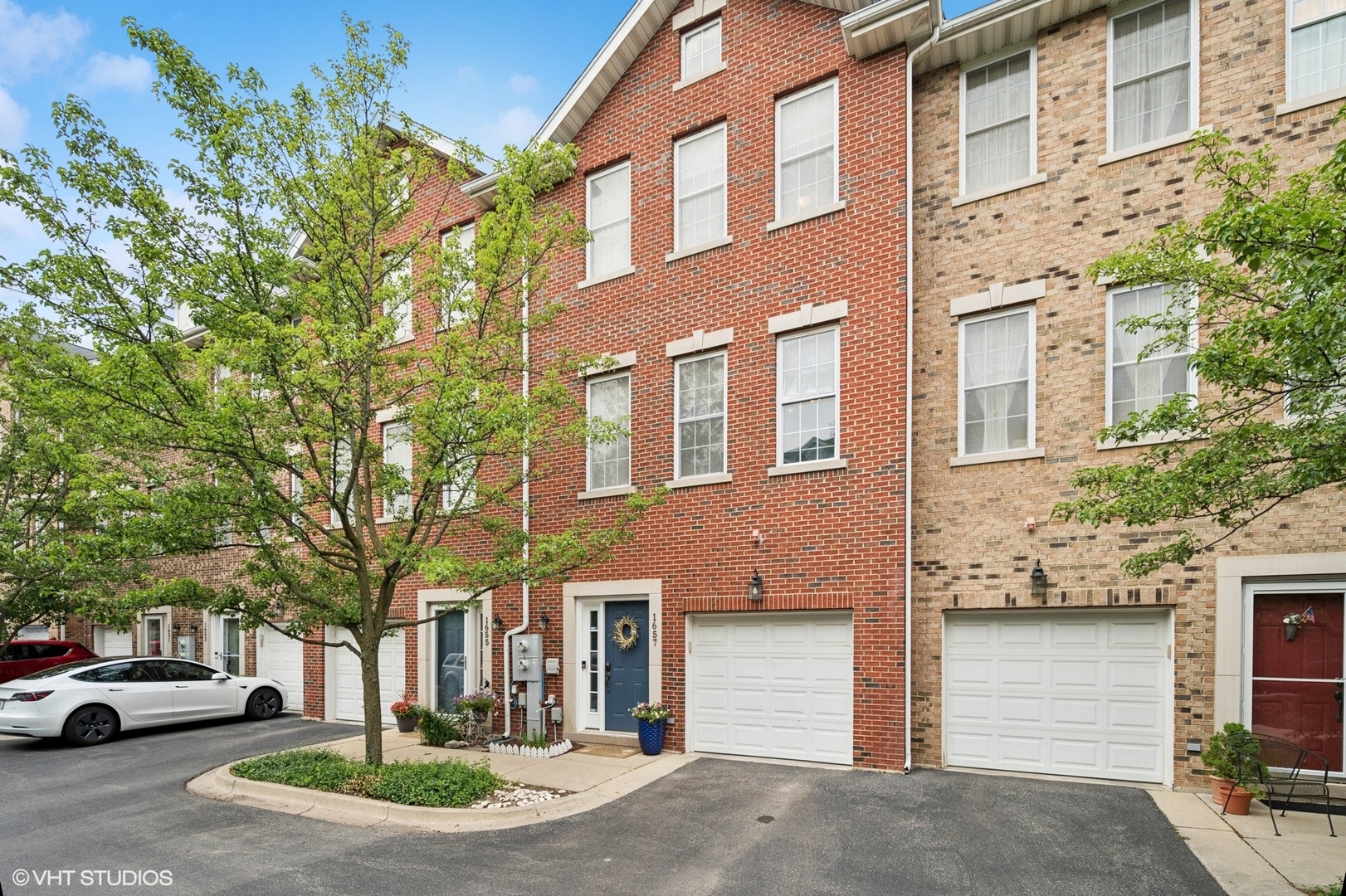 1657 Church Street Evanston, IL 60201 - Photo 1 of 26