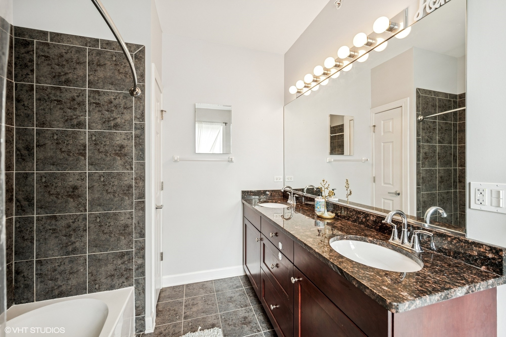 1657 Church Street Evanston, IL 60201 - Photo 8 of 26