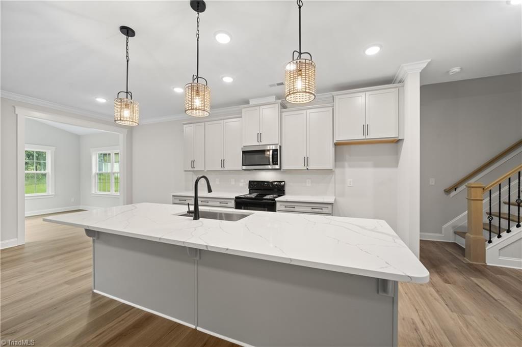 160 Red Maple Way King, NC 27021 - Photo 8 of 39