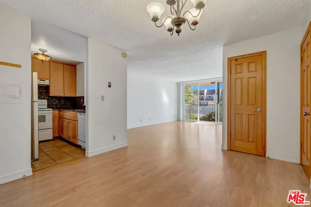 $750,000 | 23901 Civic Center Way, Unit D238, Malibu, CA 90265