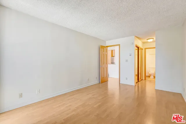 $750,000 | 23901 Civic Center Way, Unit D238, Malibu, CA 90265