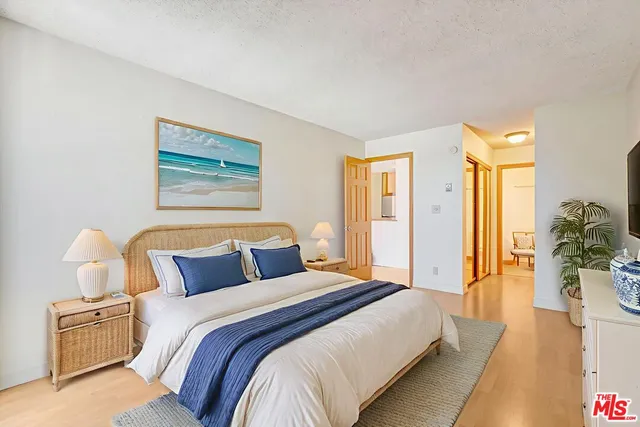 $750,000 | 23901 Civic Center Way, Unit D238, Malibu, CA 90265