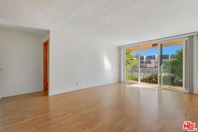 $750,000 | 23901 Civic Center Way, Unit D238, Malibu, CA 90265