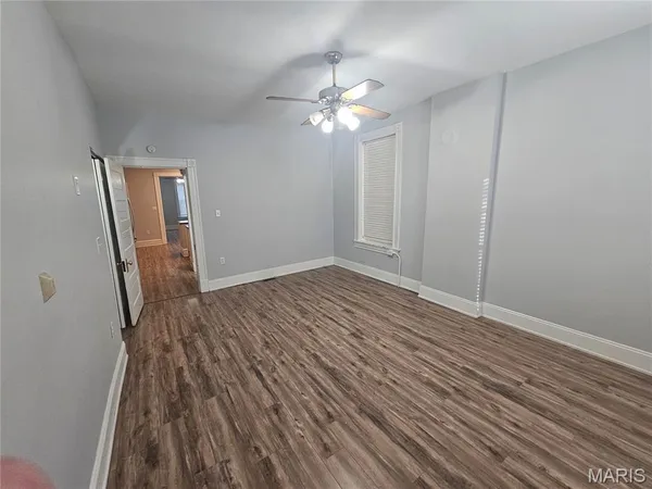 $1,175 | 1830 Russell Boulevard, St. Louis, MO 63104