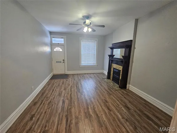 $1,175 | 1830 Russell Boulevard, St. Louis, MO 63104