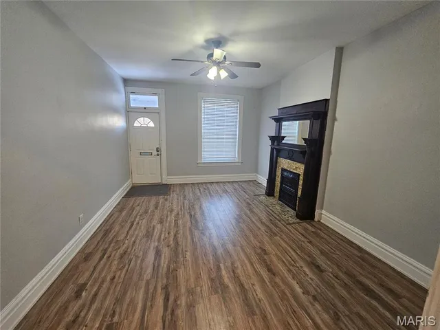 $1,175 | 1830 Russell Boulevard, St. Louis, MO 63104
