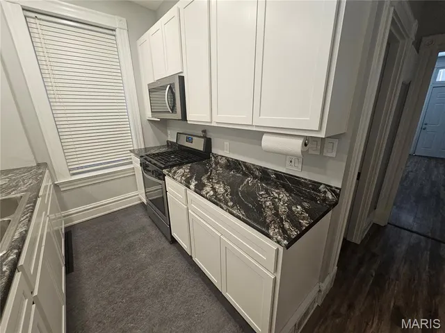 $1,175 | 1830 Russell Boulevard, St. Louis, MO 63104