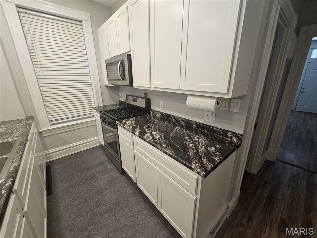 1830 Russell Boulevard St. Louis, MO 63104 - Photo 9 of 13