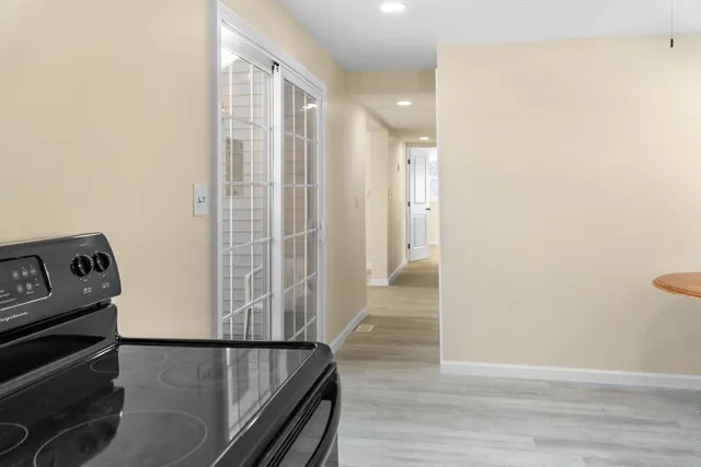 $119,999 | 42 Pioneer Way, Springfield, MA 01119