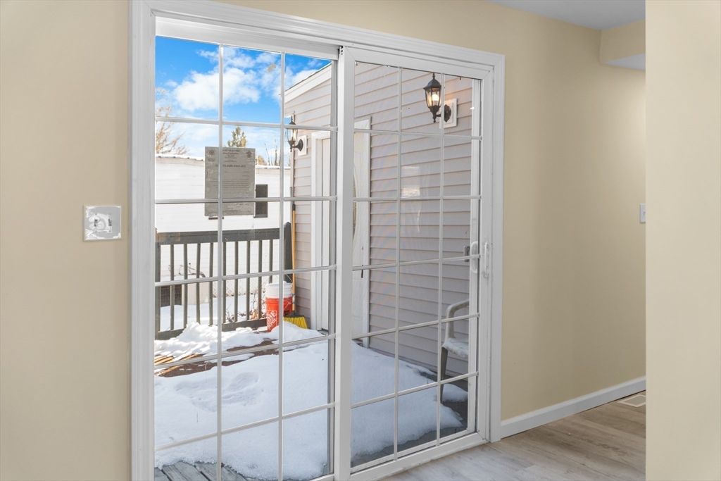 42 Pioneer Way Springfield, MA 01119 - Photo 12 of 25