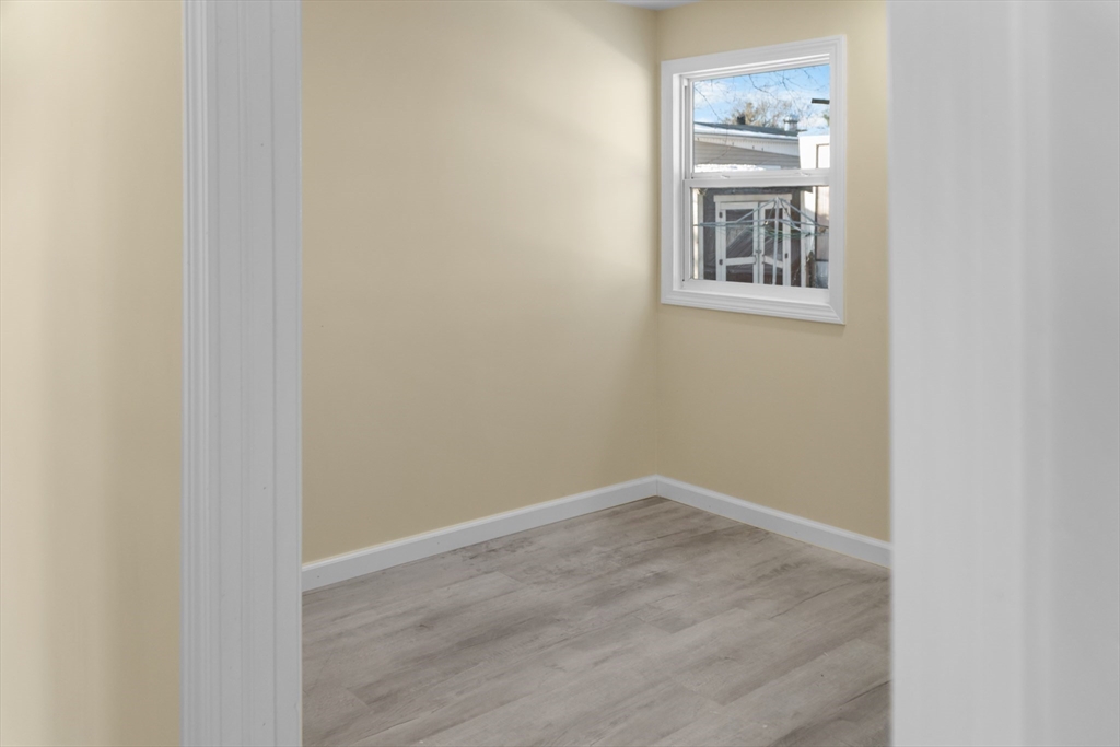 42 Pioneer Way Springfield, MA 01119 - Photo 13 of 25