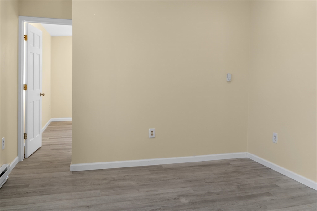 42 Pioneer Way Springfield, MA 01119 - Photo 5 of 25